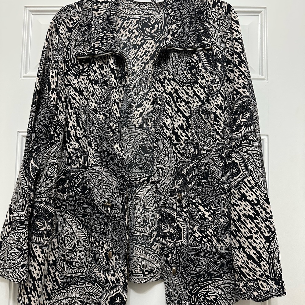Zynergy by Chico’s Cinch Waist Paisley Lightweight Jacket